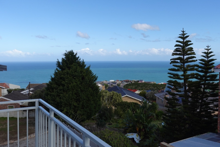 3 Bedroom Property for Sale in Dana Bay Western Cape